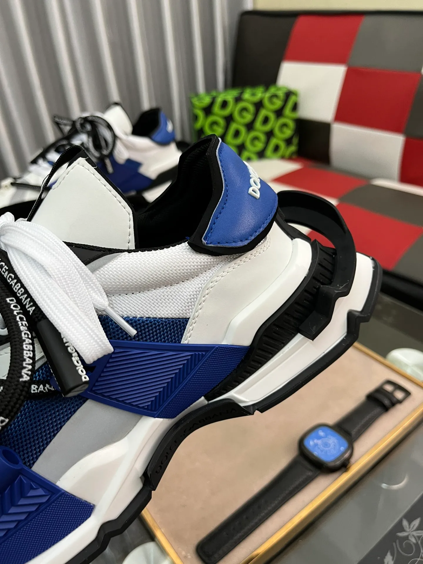 Ex-factory price 680⌚️⌚️[DG~] Men's casual shoes 2022z cabinet simultaneous sale 🔷Multiple colors🔜Handmade upper with graffiti fabric ➕Genuine leather lining, comfortable and breathable, sole: Original comfortable handmade graffiti wear-resistant outsole, ⚠️The real thing 📱Photography🎬The real thing is better. Code number 38-44